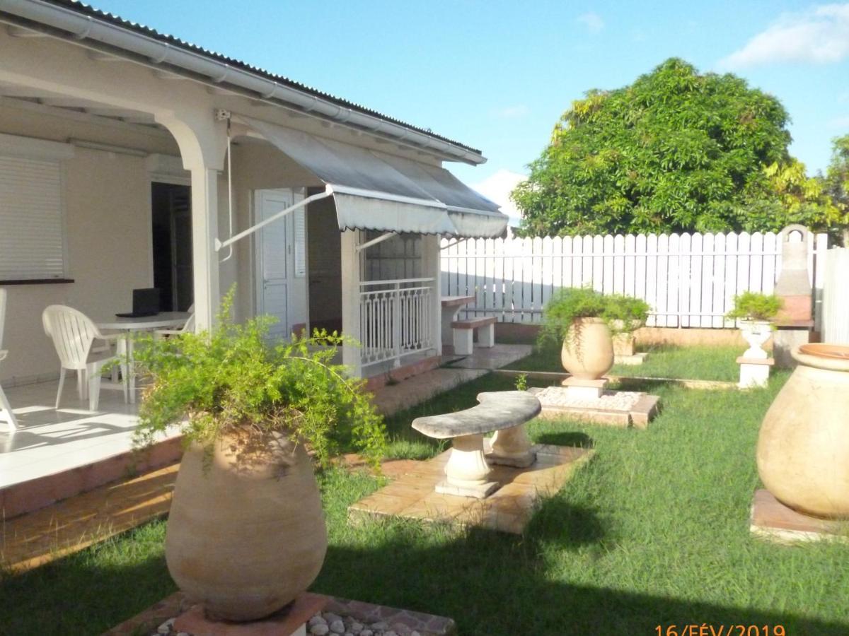 Logement Spacieux Deux Pieces A Baie Mahault Экстерьер фото